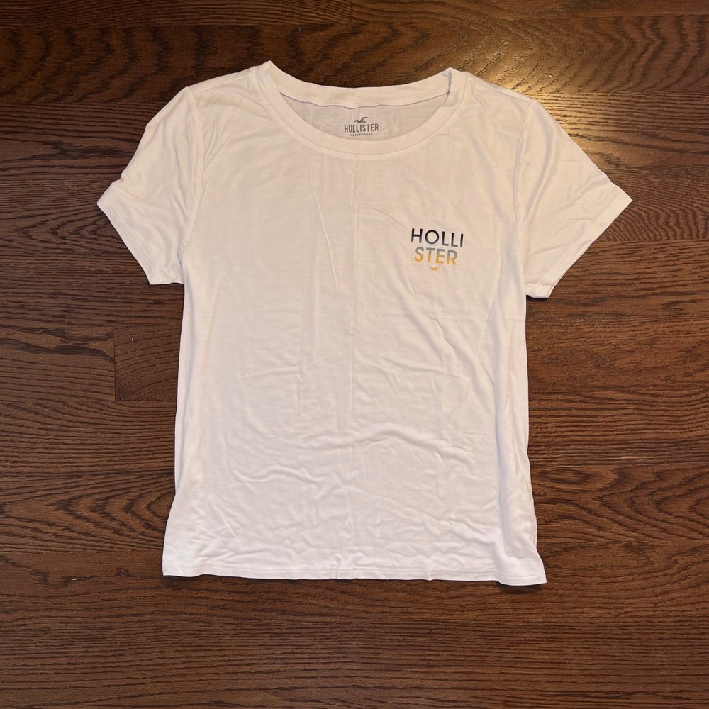 y2k hollister white graphic top medium